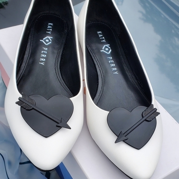 Katy Perry Heart shoes 9.5 NIB - Picture 2 of 4